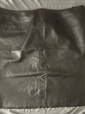 Women’s Black Leather Skirt-